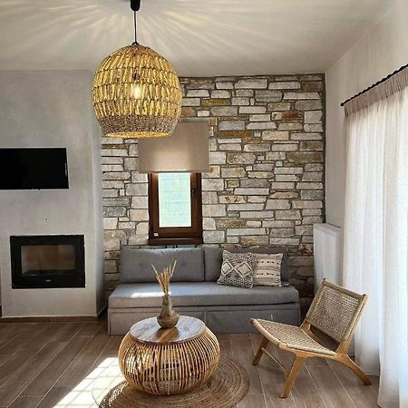 Peri Elxis Luxury Suites Mourésion 외부 사진