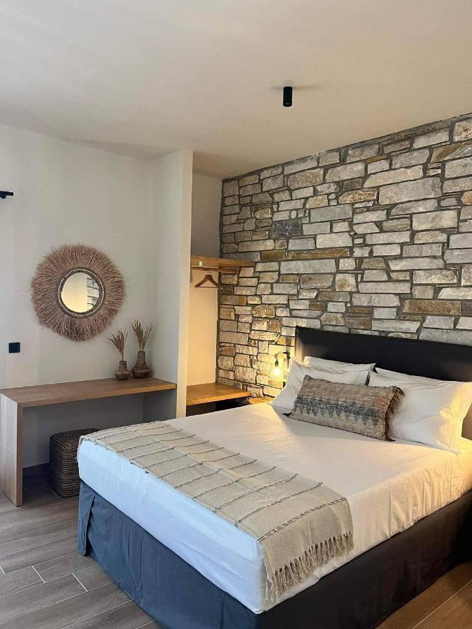 Peri Elxis Luxury Suites Mourésion 외부 사진