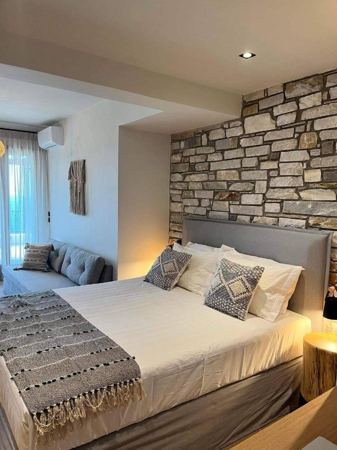 Peri Elxis Luxury Suites Mourésion 외부 사진