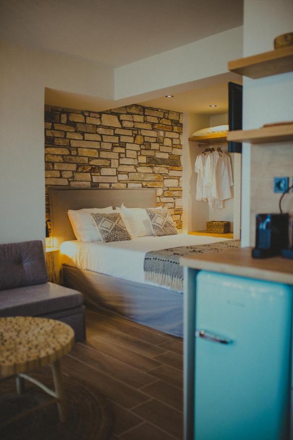 Peri Elxis Luxury Suites Mourésion 외부 사진