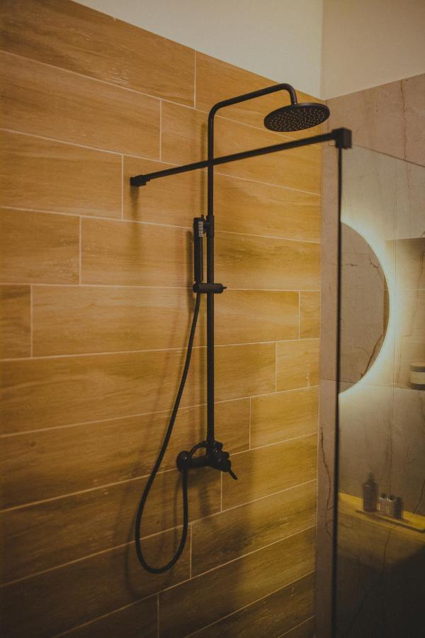 Peri Elxis Luxury Suites Mourésion 외부 사진