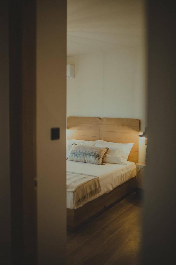 Peri Elxis Luxury Suites Mourésion 외부 사진