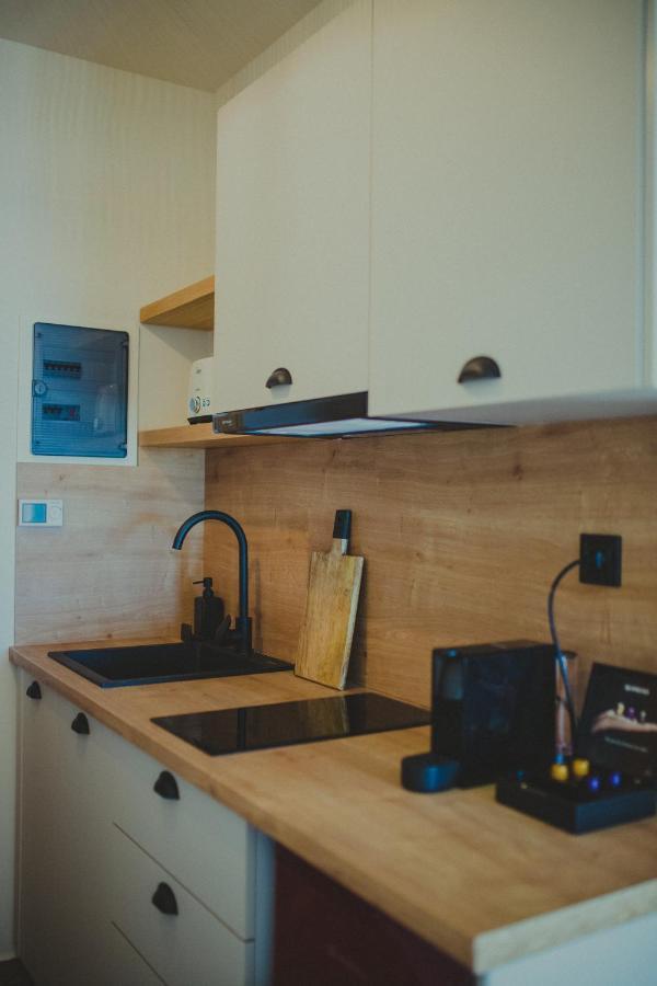 Peri Elxis Luxury Suites Mourésion 외부 사진