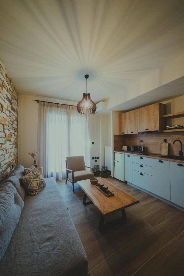 Peri Elxis Luxury Suites Mourésion 외부 사진