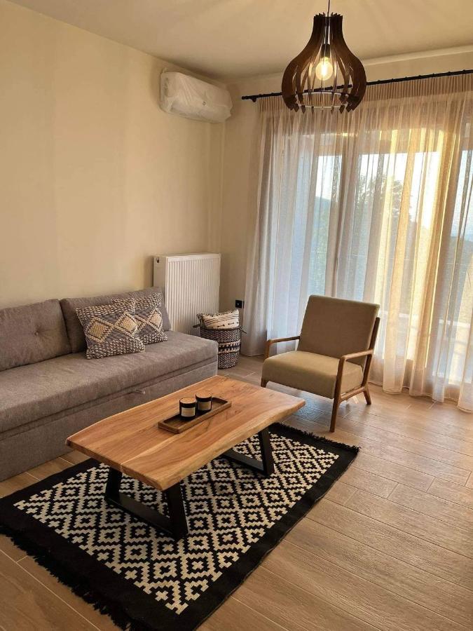 Peri Elxis Luxury Suites Mourésion 외부 사진